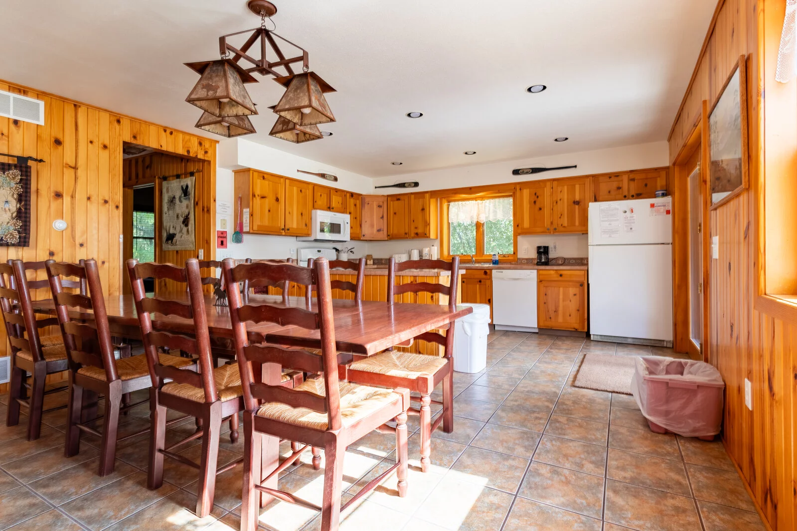  2025/02/borden-cottage-2024-02.jpg 