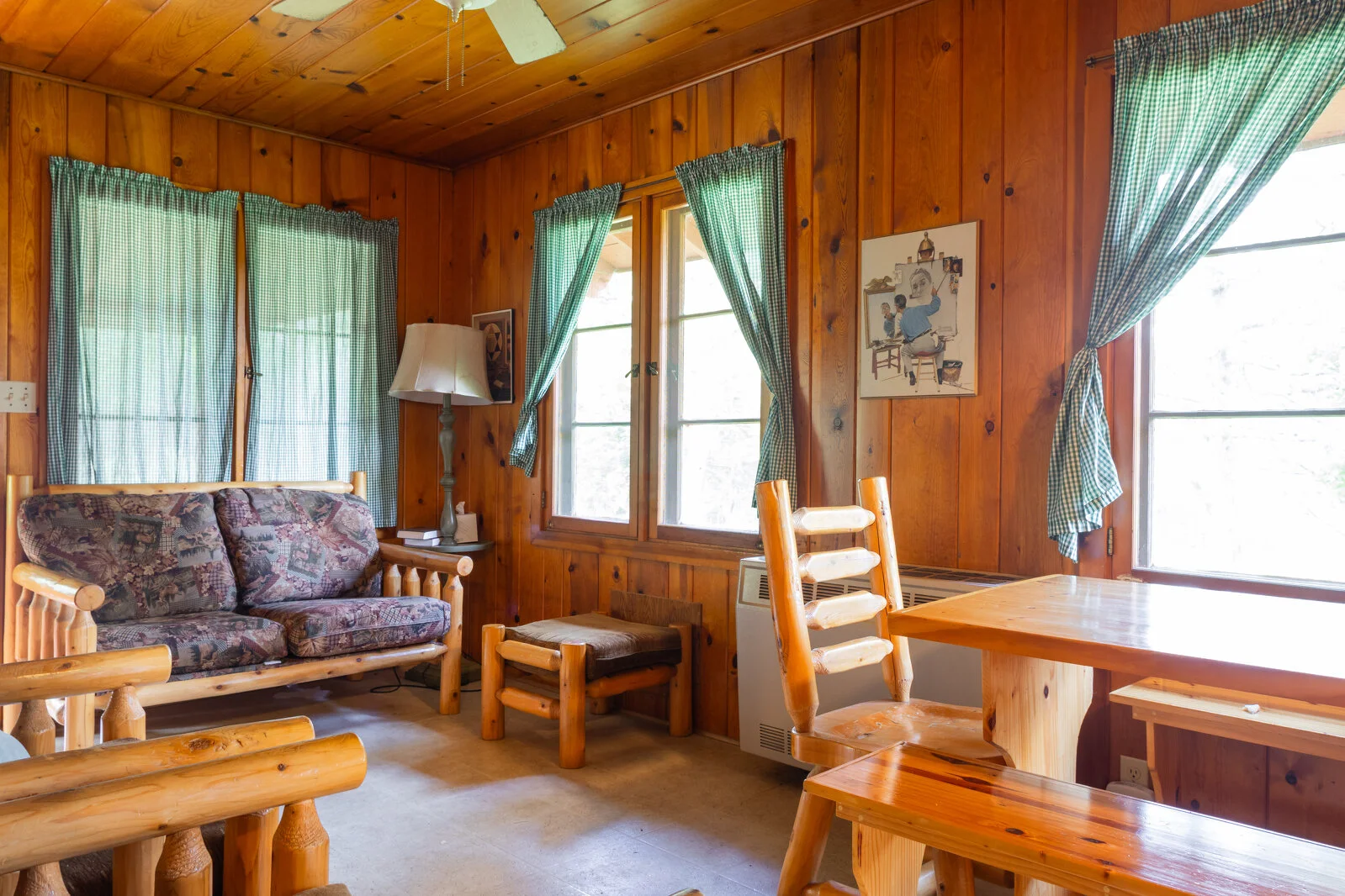  2025/04/Howel-Cabin-3.jpg 