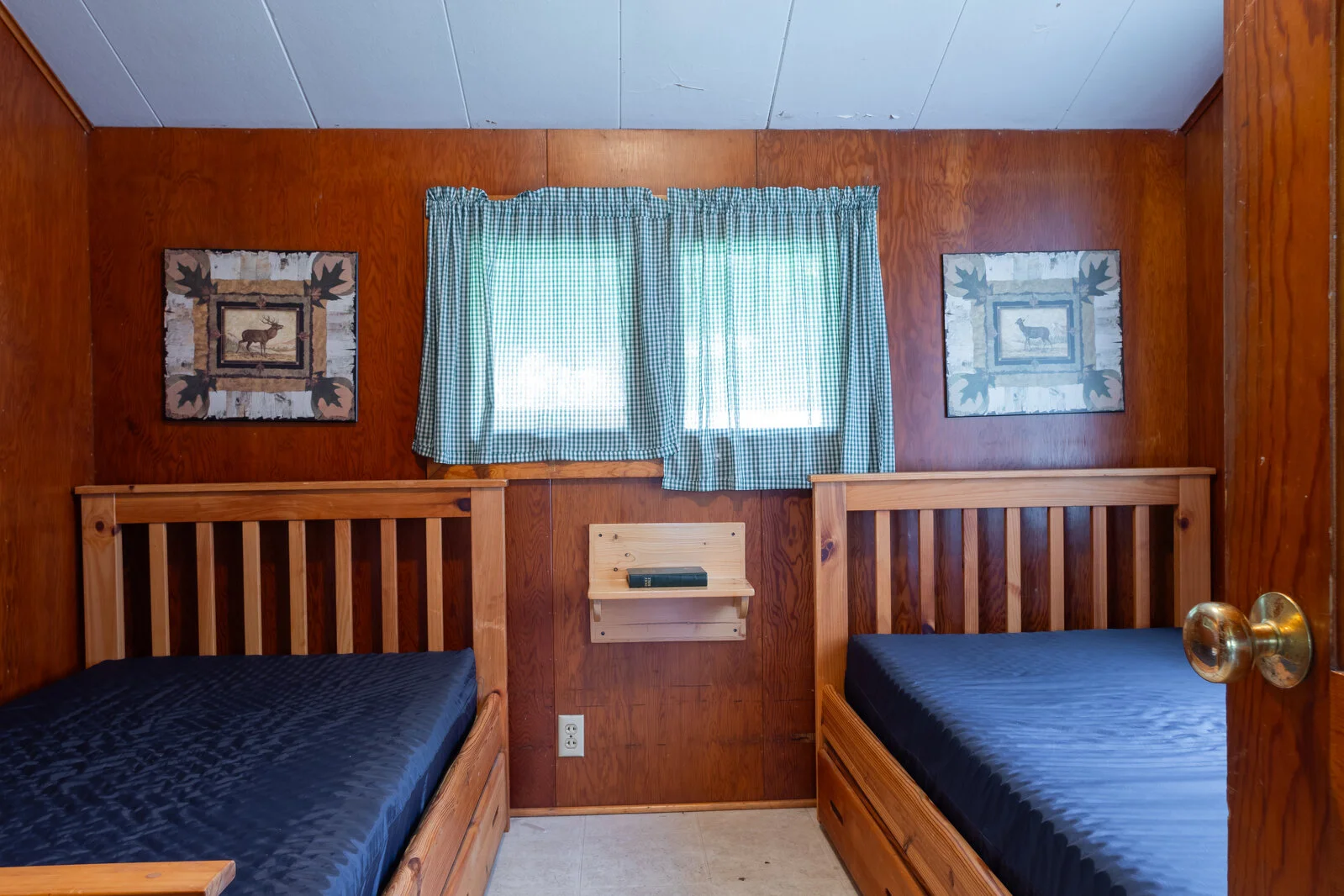  2025/04/Howel-Cabin-6.jpg 