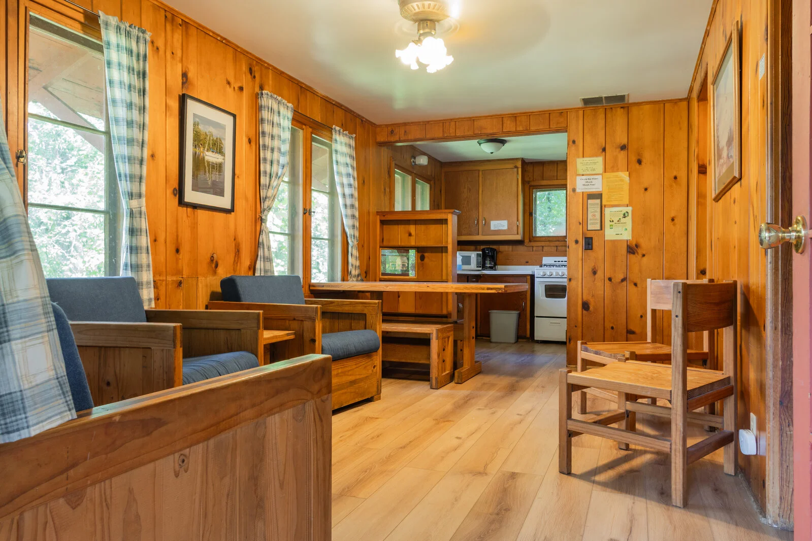  2025/04/St-Louis-1-Cabin-1.jpg 