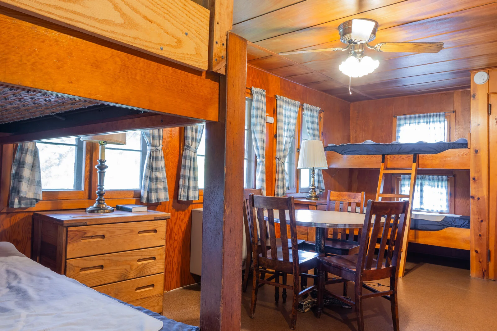  2025/04/St-Louis-3-Cabin-1.jpg 