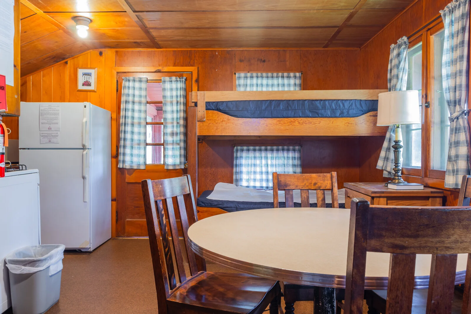  2025/04/St-Louis-3-Cabin-3.jpg 