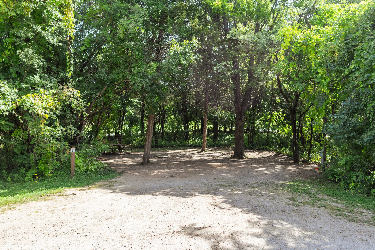  2025/04/Tower-View-Circle-Camping-Site-02.jpg 