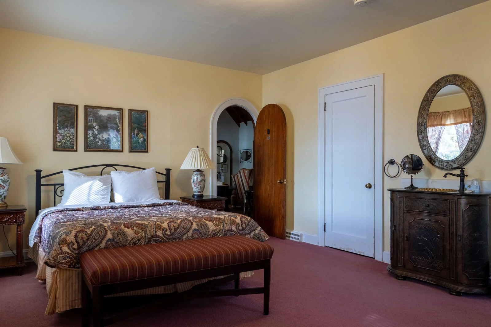  2025/04/robbins-house-2024-09.jpg 