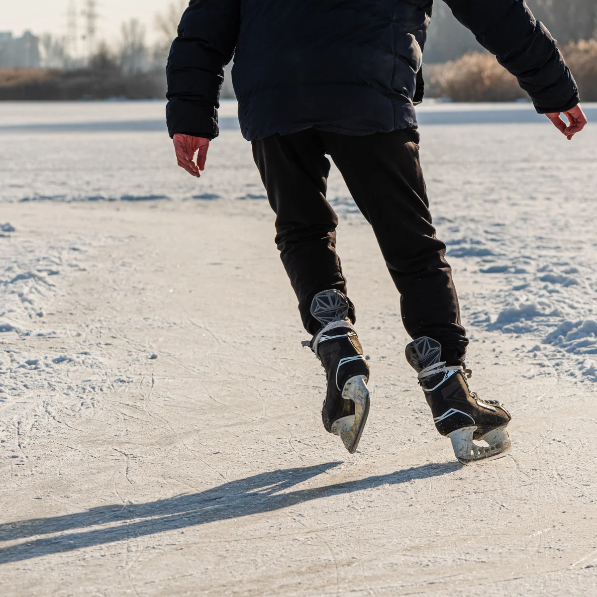  2026/07/ice-skating.png 